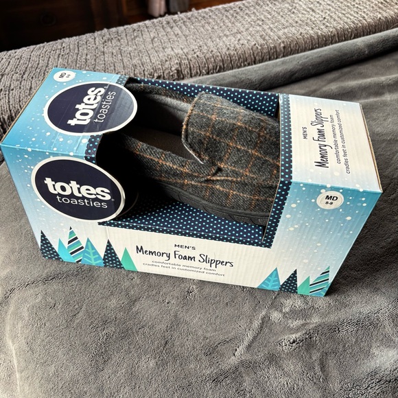 totes Other - Totes Toasties Men’s Hard Bottom Slippers Size Medium 8-9